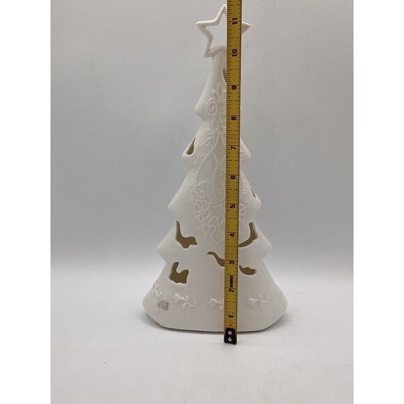 1960’s Vintage White Pierced Christmas Tree Village Decoration 11.5” - Picture 6 of 8